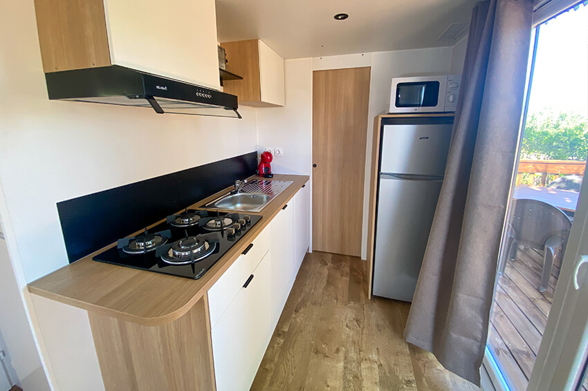 Camping Imperium Bungalow Minerva - Cocina